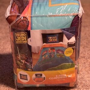 2-Piece Comforter Set - Blue